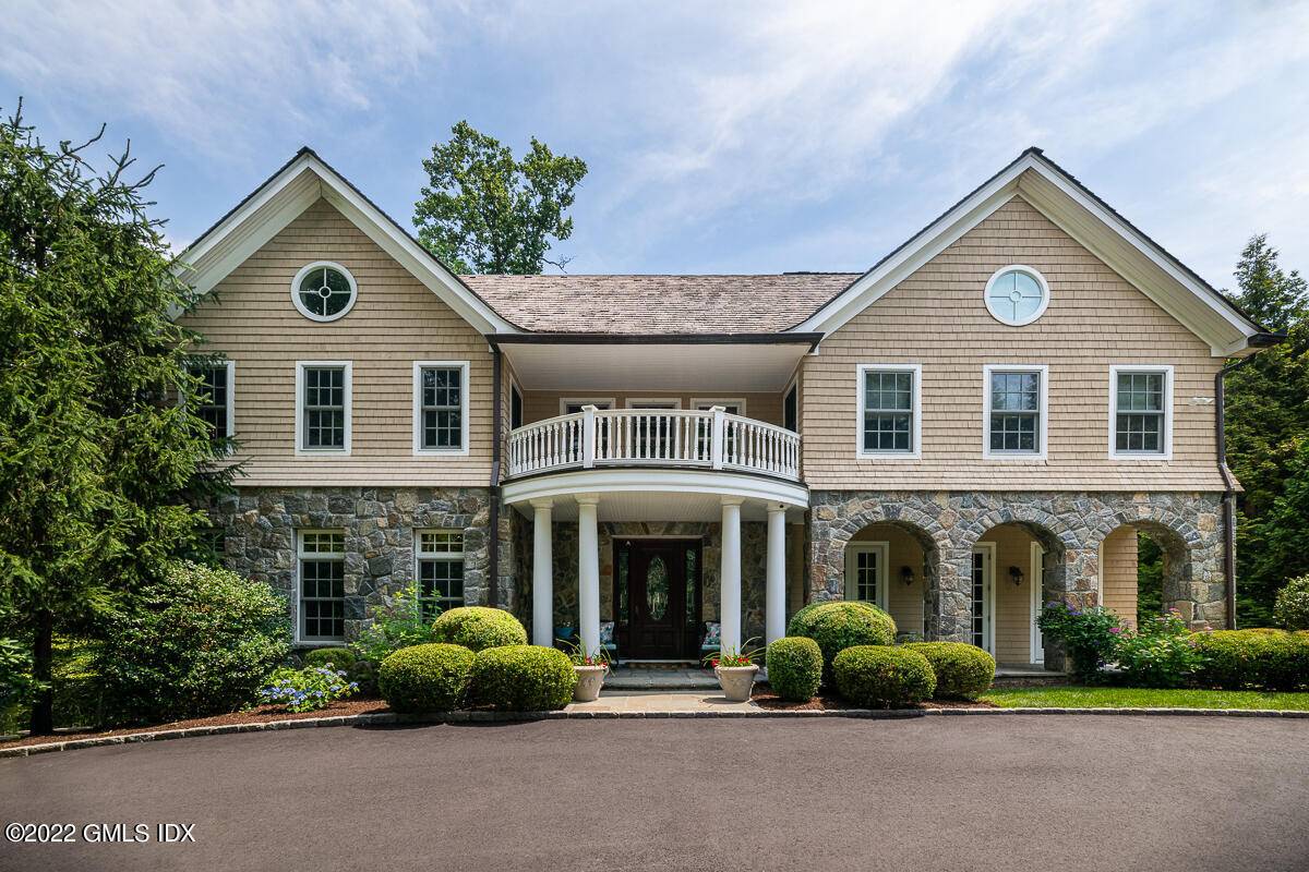 Meticulously maintained, stunning custom built home on.