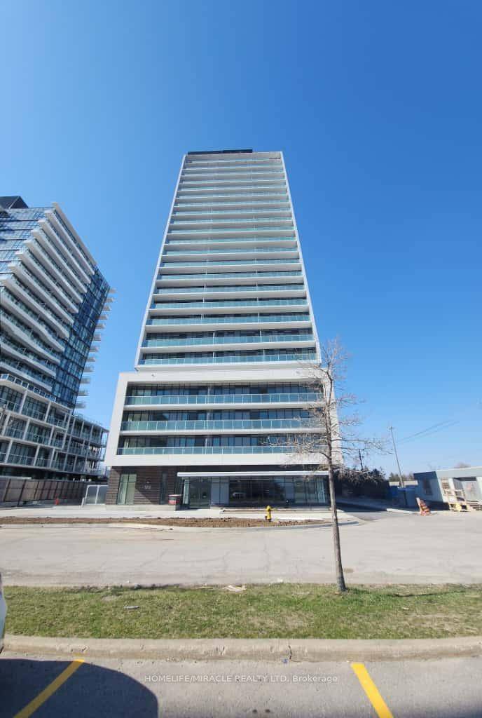 Discover modern urban living in this stylish 1 Bedroom Den condo at Verde Condos, perfectly located at Don Mills amp ; Sheppardjust steps from Fairview Mall, Don Mills Subway Station, ...