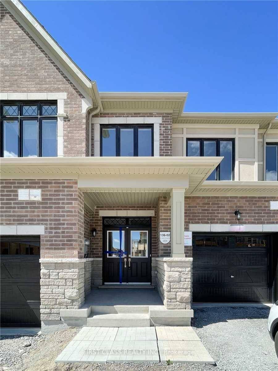 3 yrs New Townhouse At Angus Glen Area.