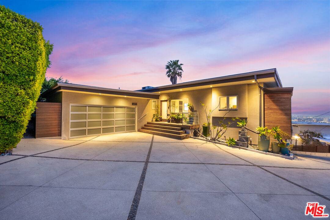 8555   Hollywood Blvd 3BR Sunset Strip La