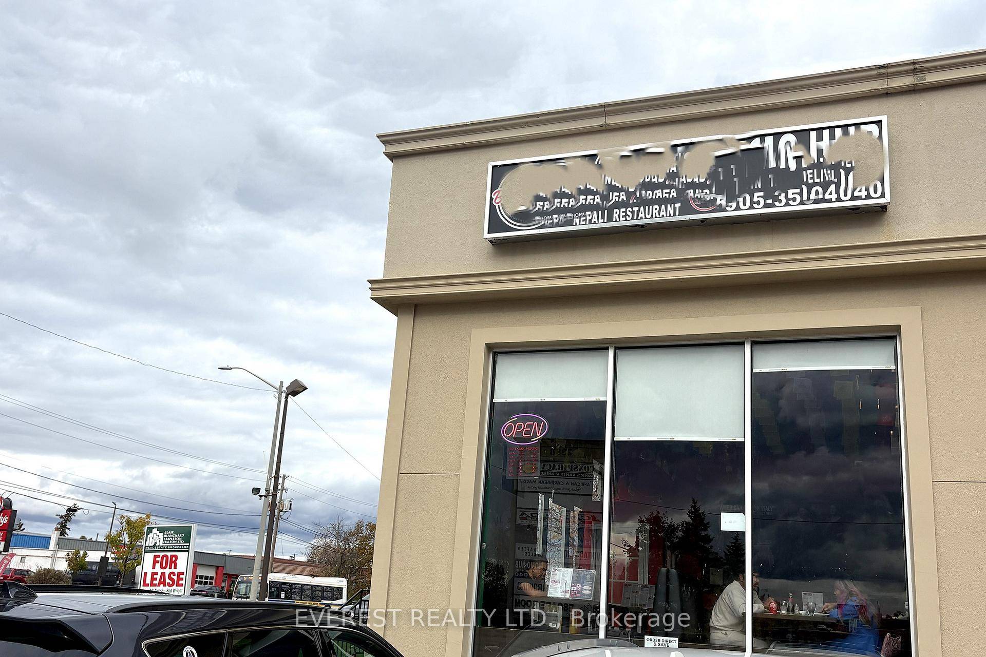 EXCEPTIONAL LOCATION ! Turnkey restaurant opportunity in the heart of Burlington with potential for growth and expansion.