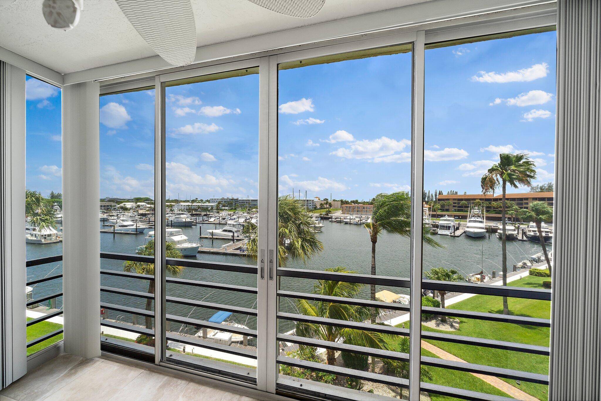 INCREDIBLE VALUE ! Waterfront Retreat in 55 ''Ports C Call'' with Milestone SIRS Study complete.