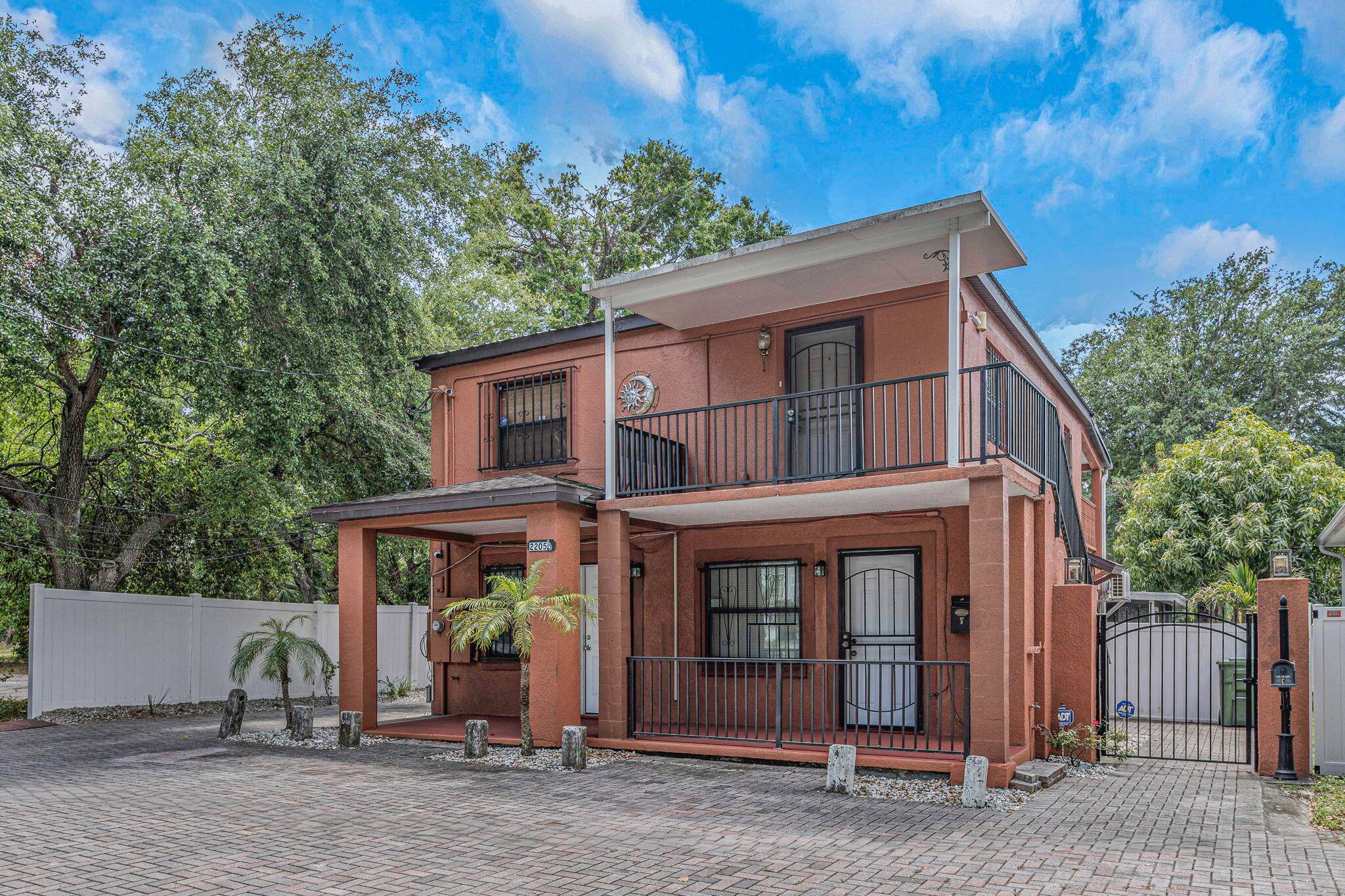 This four plex generates outstanding cash flow.
