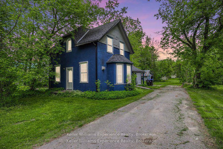GREAT LOCATION ! Live in the heart of Downtown Coldwater !