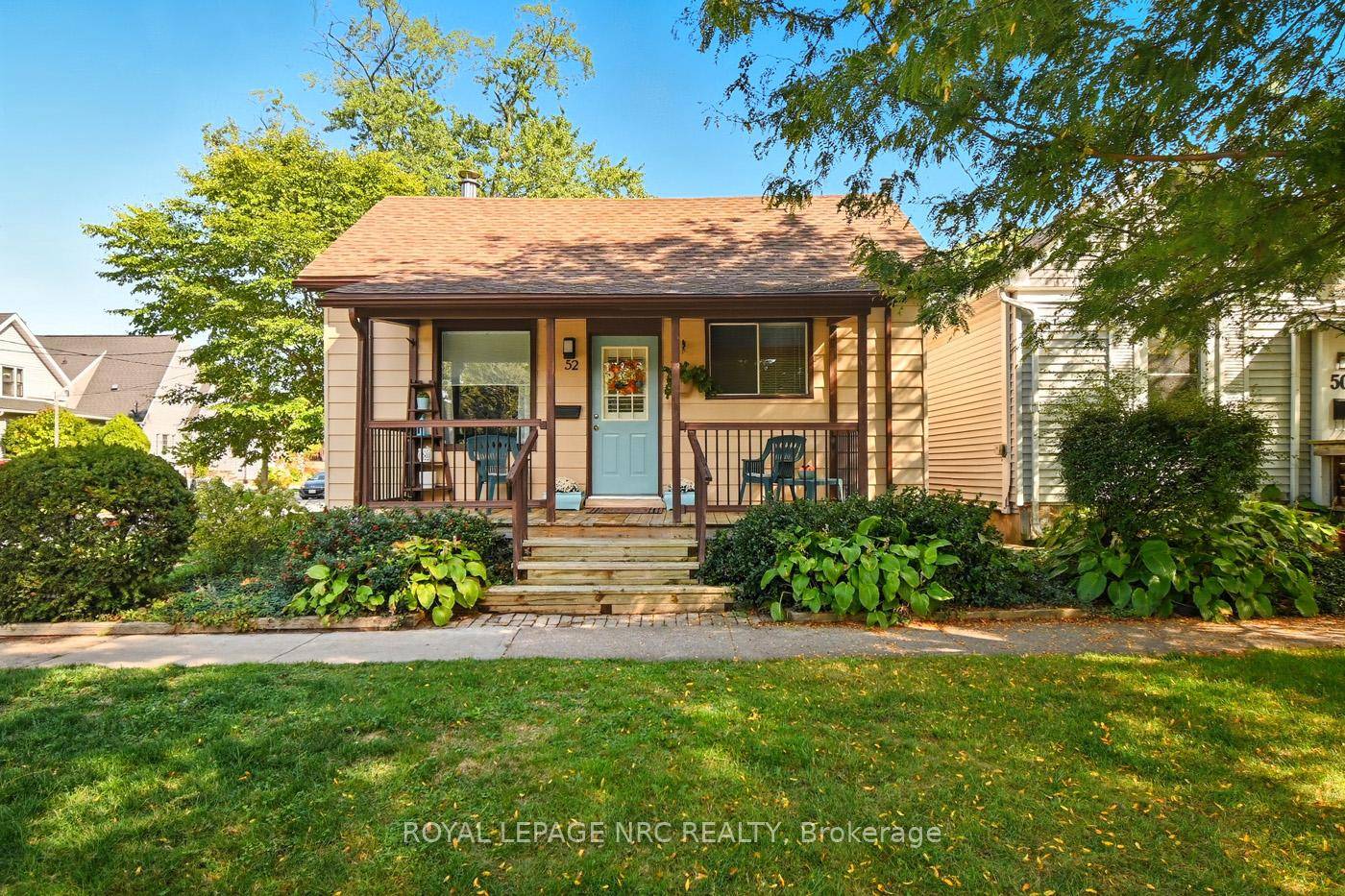 Home sweet home. This sweet, well kept home on a corner lot in the heart of St.