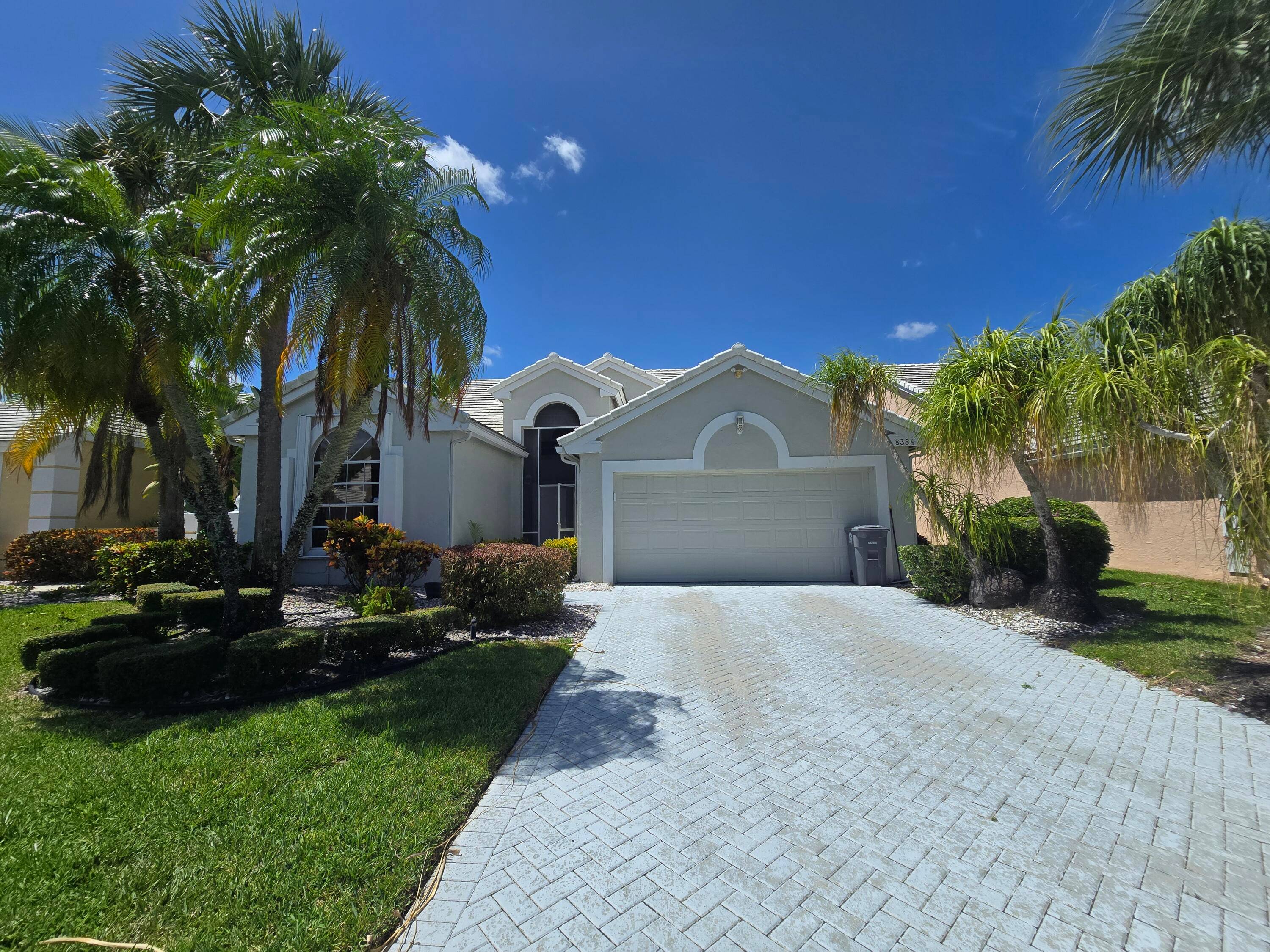 Here's a Great Opportunity to own a HOME in this amazing Aberdeen Country Club.