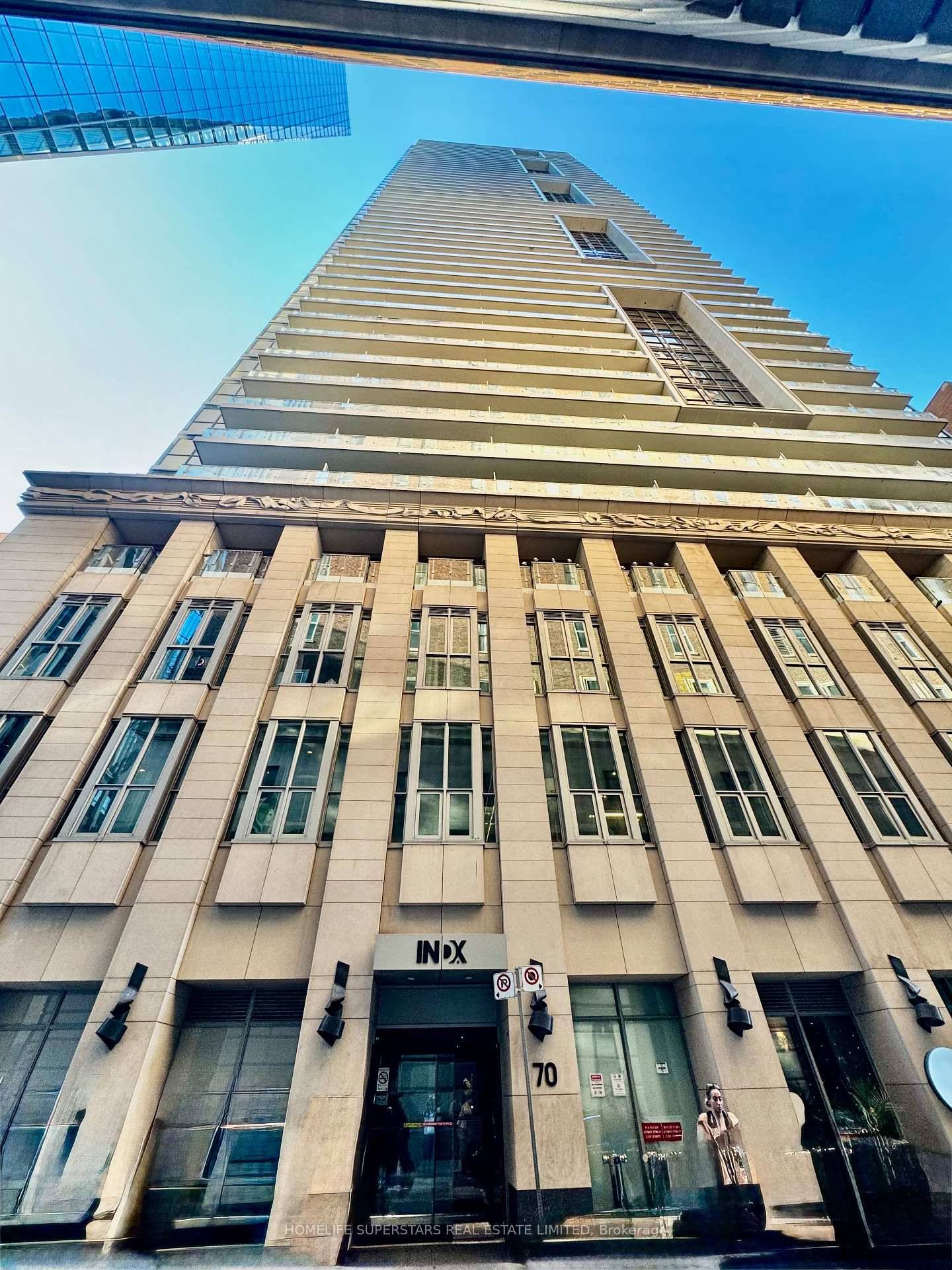 Luxurious Condo, Fully Furnished, 2 Bedrooms 2 Full Washrooms, Spacious Corner Unit, Both Bedrooms has Windows, In The Heart Of The Financial District Downtown, Steps To The Finest Hot Spots ...