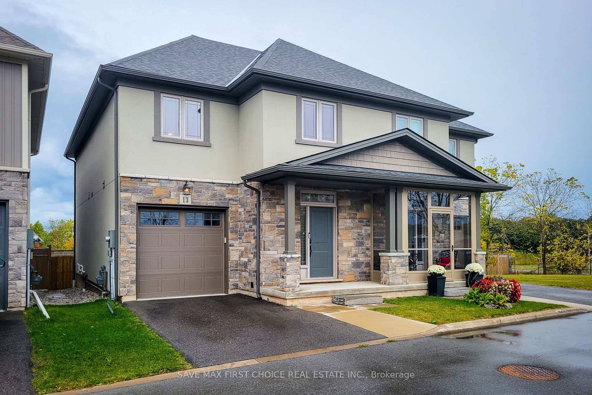 STUNNING 3 Bedroom, 3 Bathroom, Semi Detached Home Is Situated Within Walking Distance To Grimsby Beach ; This Unit Is Around The Corner From The Highway, Minutes Away From Ridge ...