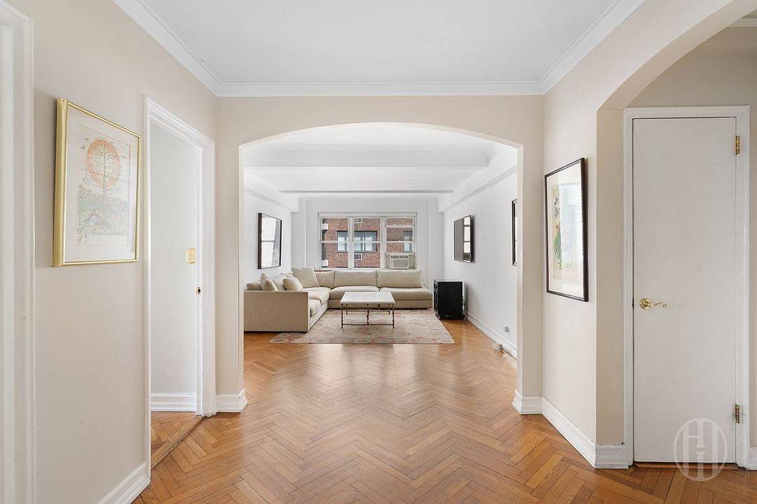 Welcome to a sun drenched corner residence in the Upper East Side's most cherished enclave.