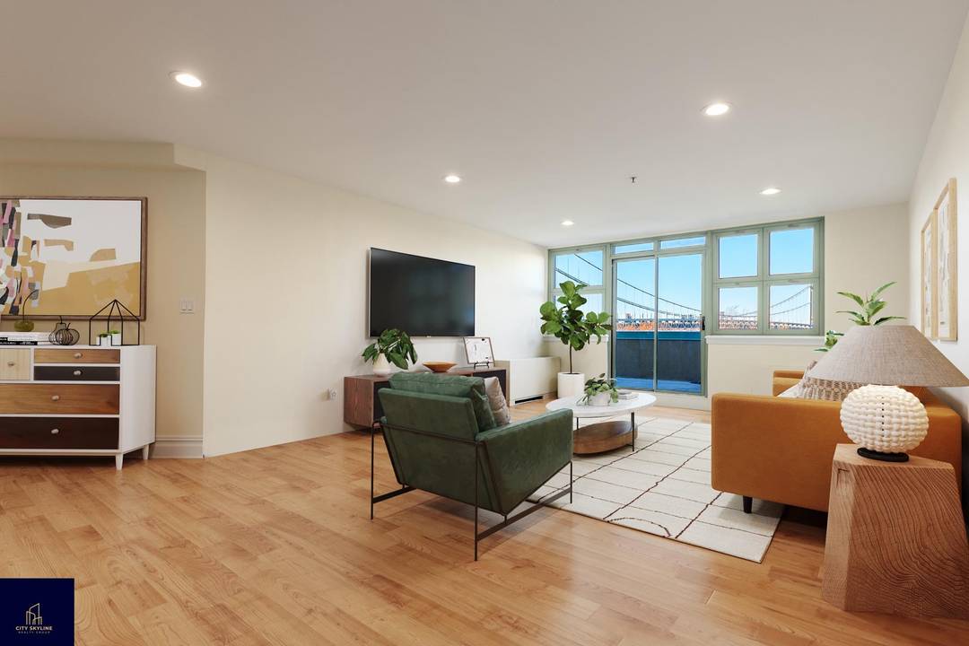 One of a kind 2 bedroom and 2 bath with Huge Private Terrace and million dollar views in Luxury Doorman Building in Prime AstoriaSPONSOR UNIT NO BOARD APPROVAL1st Available Sponsor ...