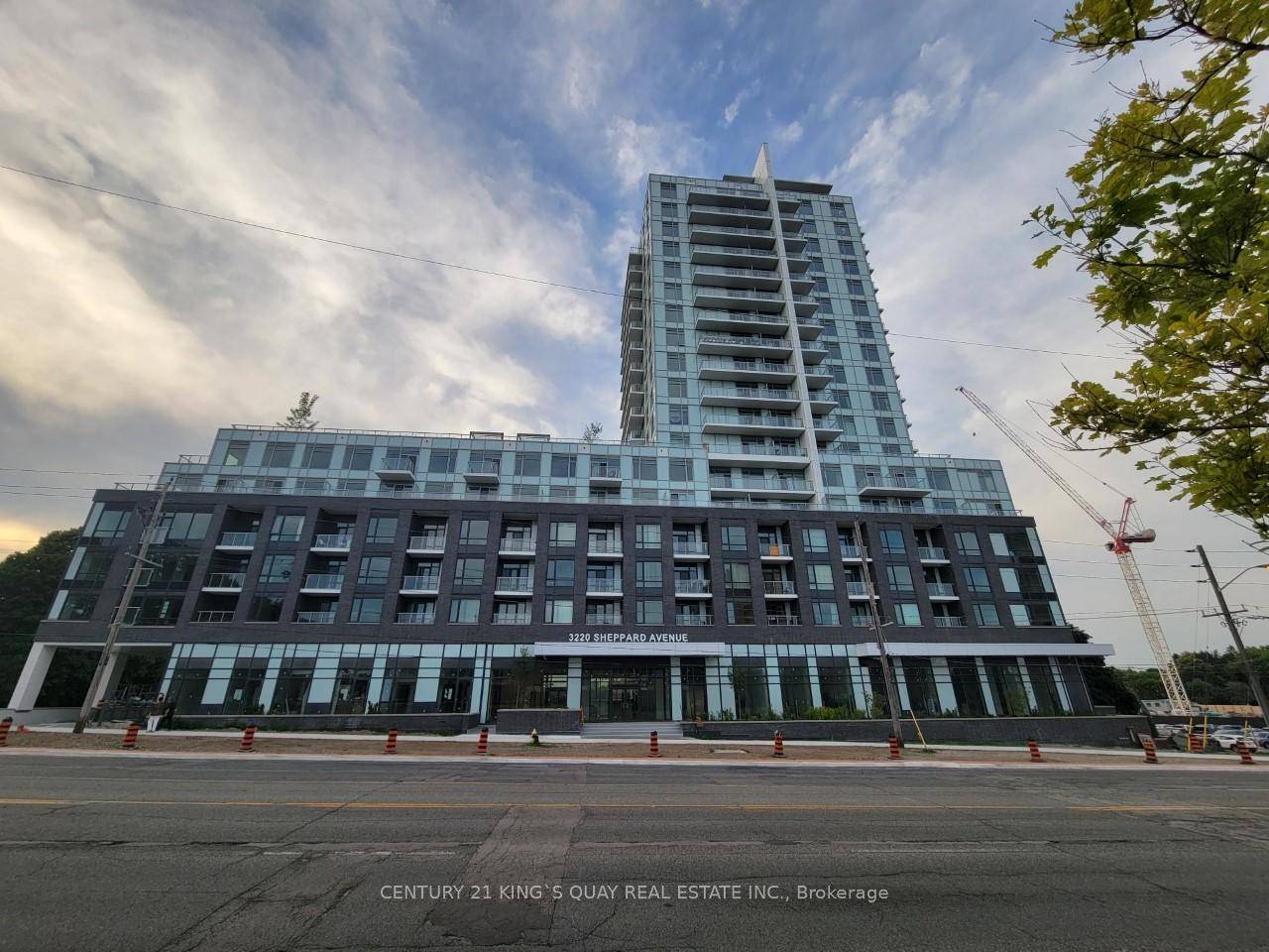 Newer Condo Unit ! ! Spacious 1 Bedroom With Full Bathrooms, Open Concept Living Dining Kitchen Area With 9 Foot Ceiling, Walk In Closet amp ; Walk Out To North ...