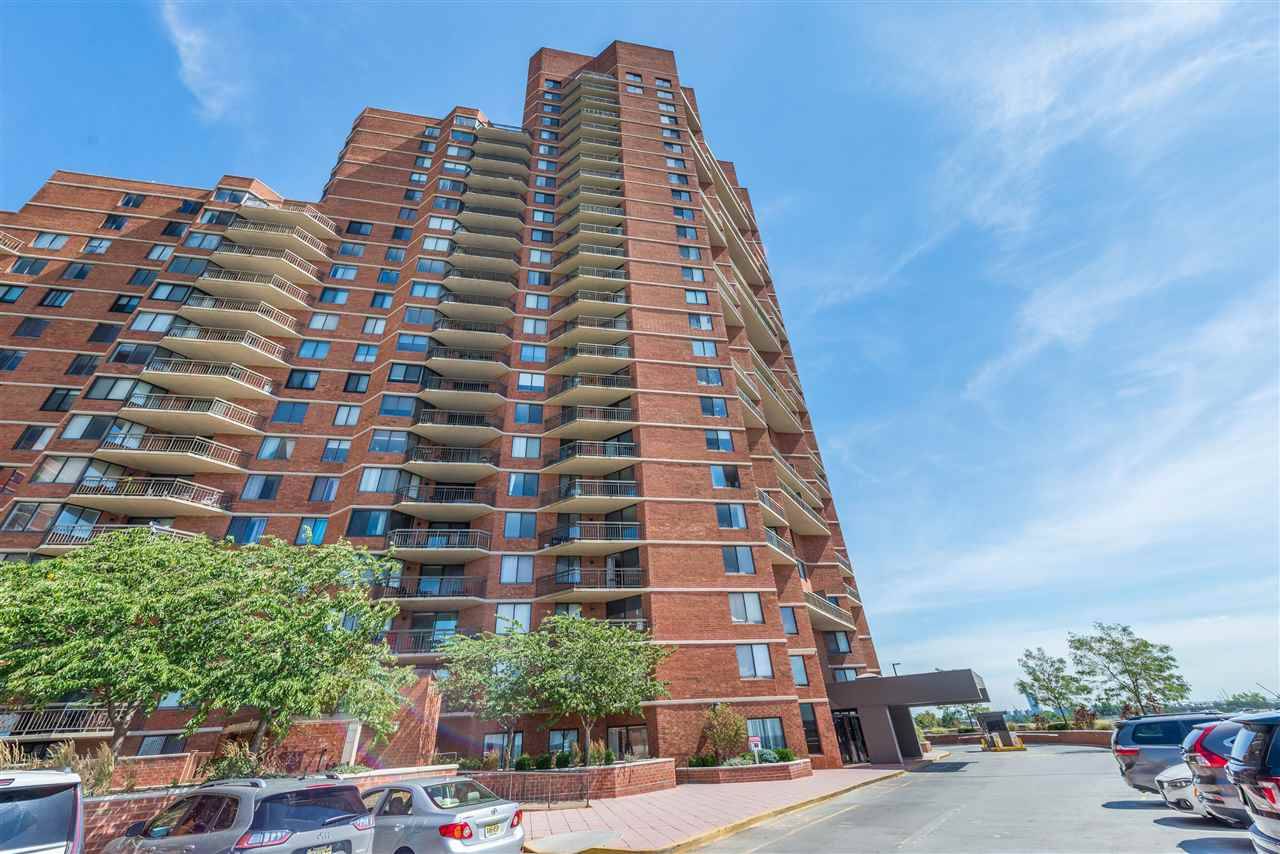 2308 HARMON COVE TOWER Condo New Jersey
