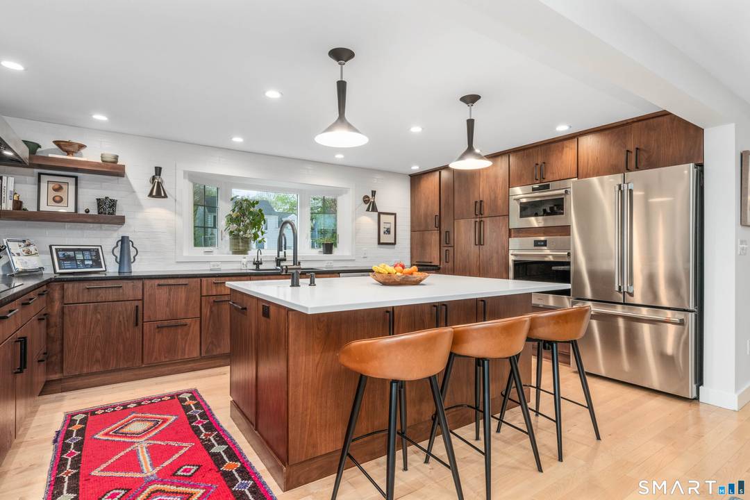 Set on the end of desirable Linbrook Road in the highly sought after Bugbee Elementary School district and Horseshoe neighborhood, this impressive 4, 139 sq ft colonial offers a rare ...