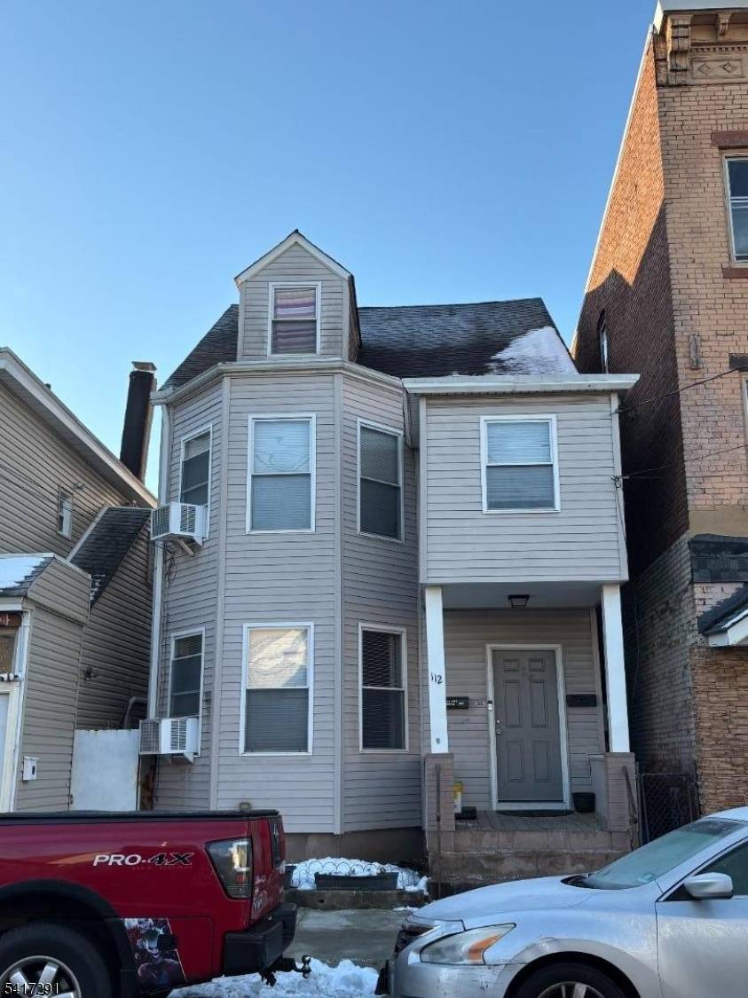 2 FAMILY HOME OFFERING LIVING RM, MODERN KITCHEN, 2 BEDROOMS BATH ON FIRST FLOOR.