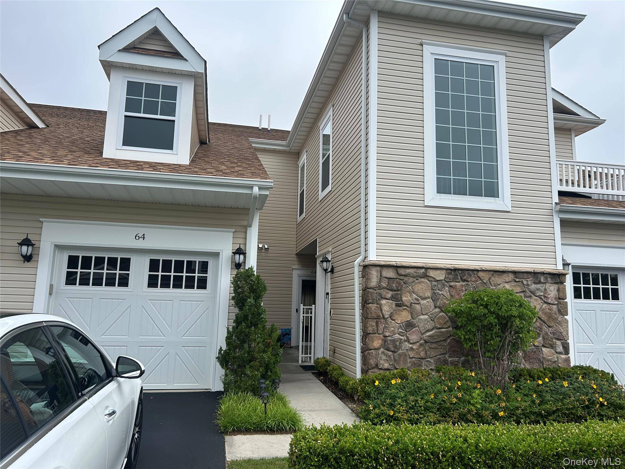 Welcome to The Manors at Colony Preserve !