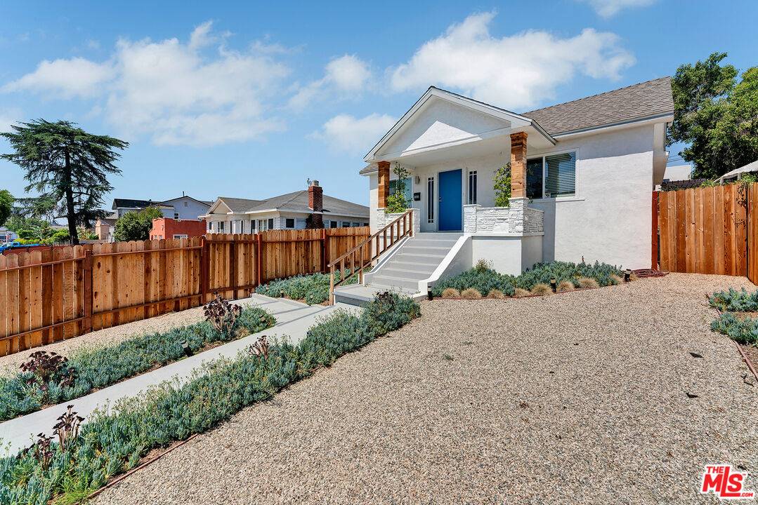 1333 S Hudson Ave 3BR La