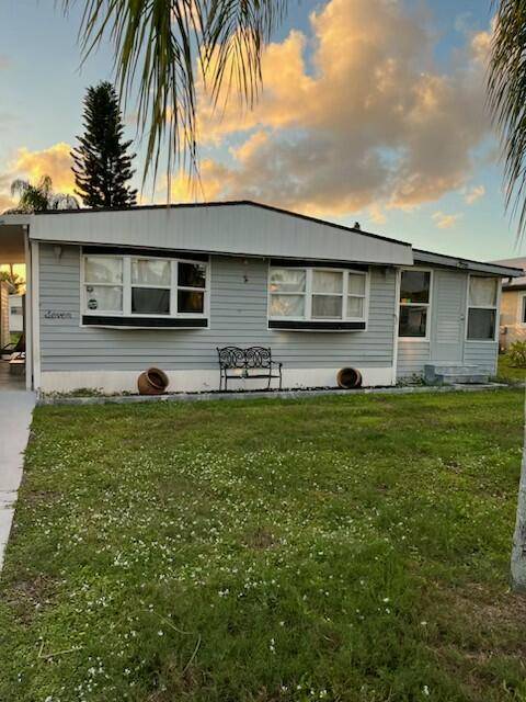 7 Isabella Lane Lane Palm Beach