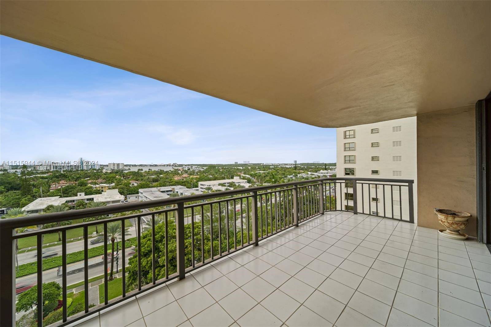 Make this oceanfront apartment in the heart of Bal Harbour your next home !