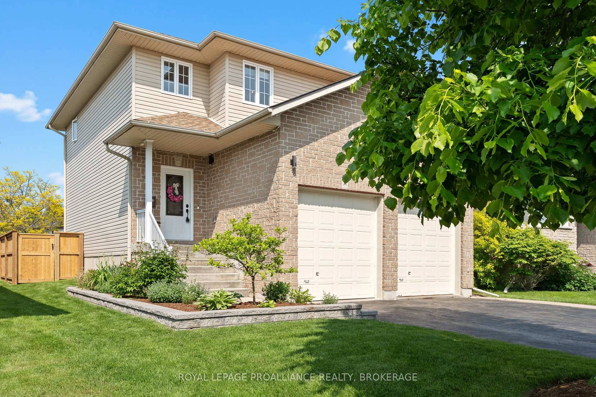 Welcome to this beautifully updated family home offering modern finishes and an open concept layout throughout.