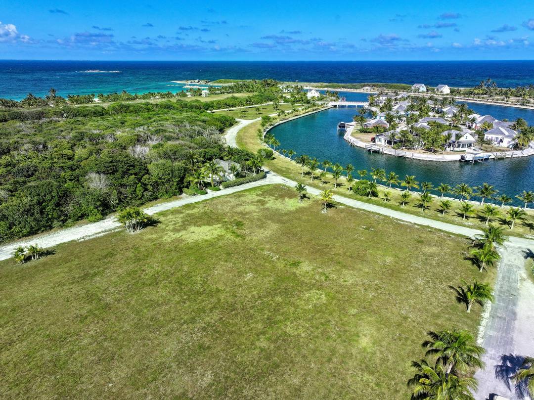 BAY STREET Land Abaco