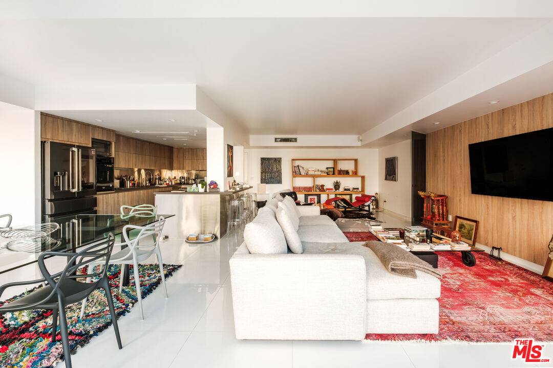 10450 Wilshire Blvd 2BR Westwood La