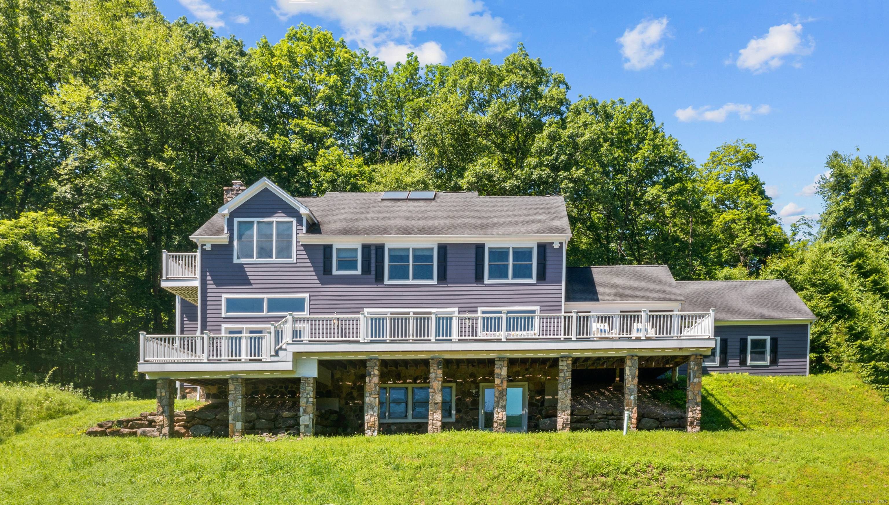 Welcome to 168 Cobble Rd !