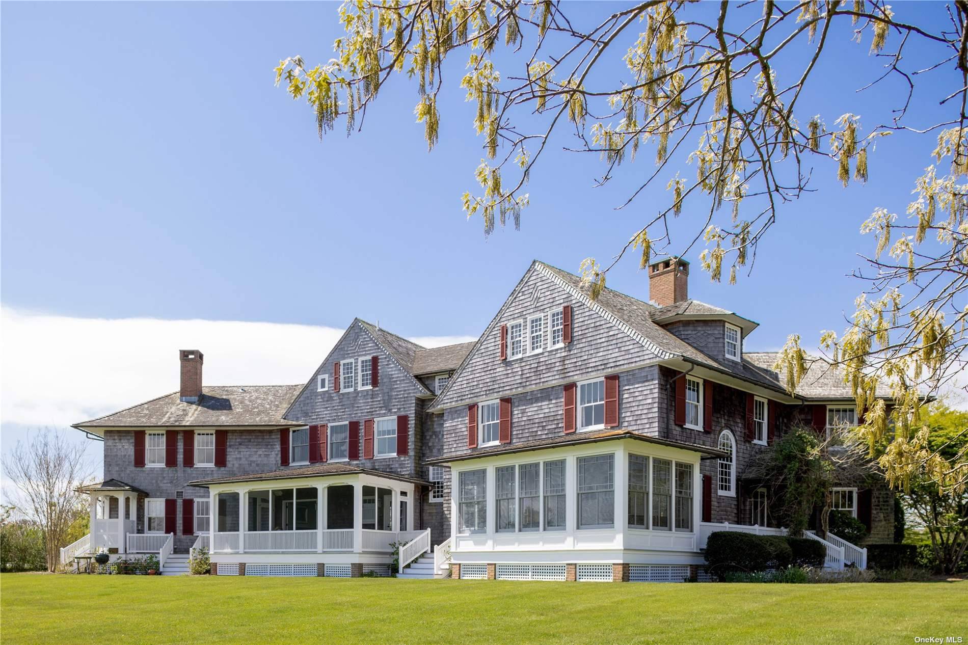 Nestled in the prestigious Village of Quogue, Nunnakoma represents a timeless waterfront retreat.
