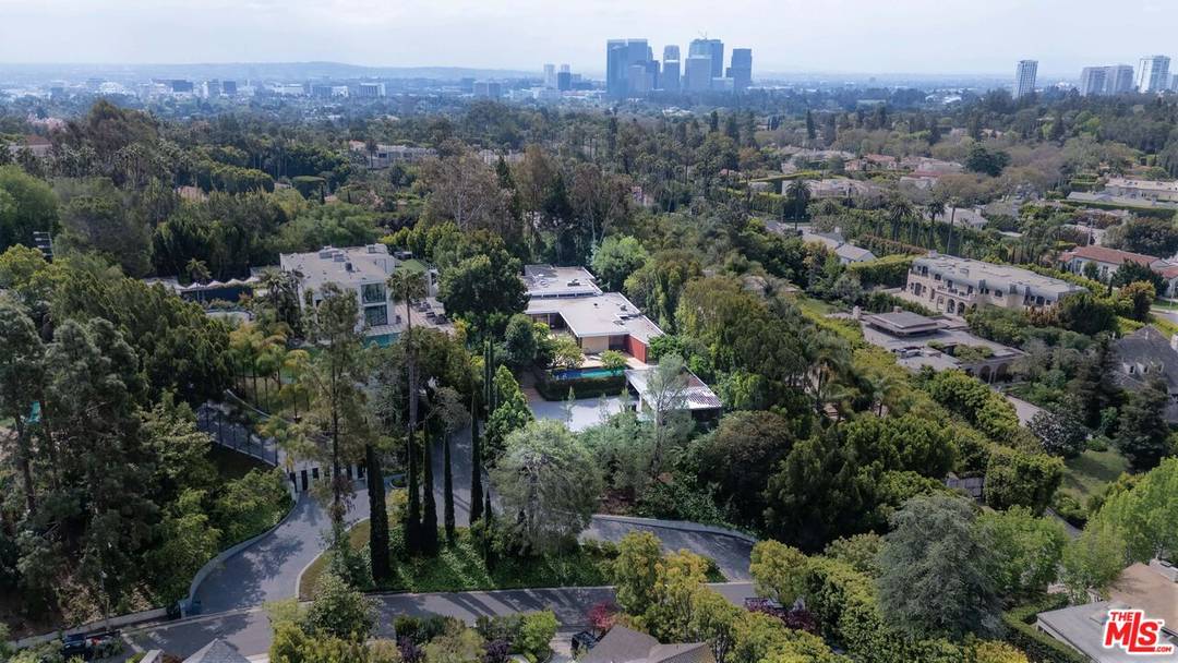 1022 Summit Dr 6BR Beverly Hills Post Office | B.H.P.O. La