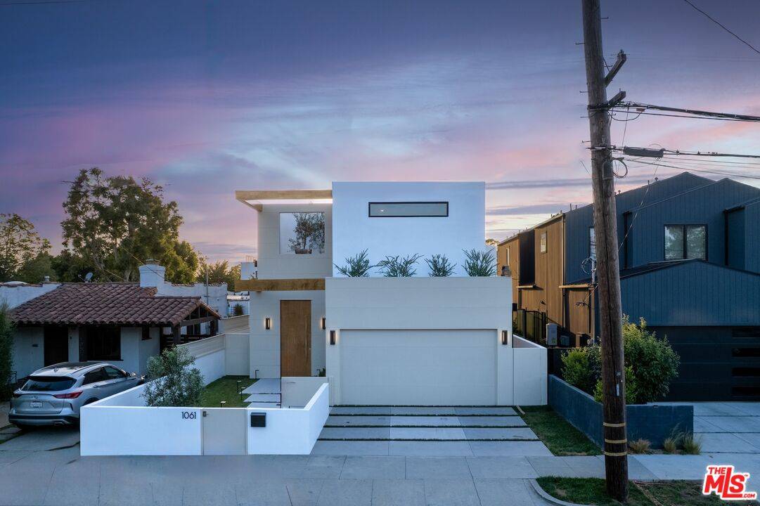 1061   Amoroso Pl 4BR Marina Del Rey La