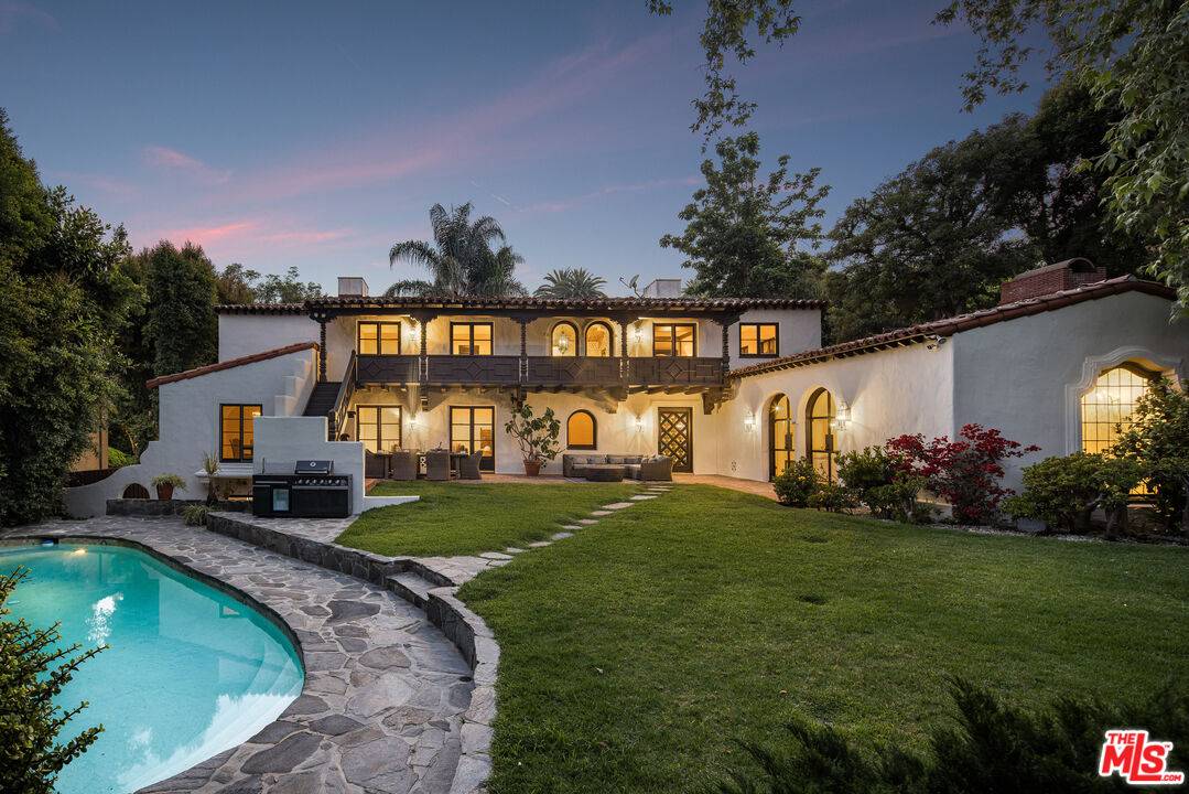 1851   Outpost Dr 6BR Hollywood Hills East La