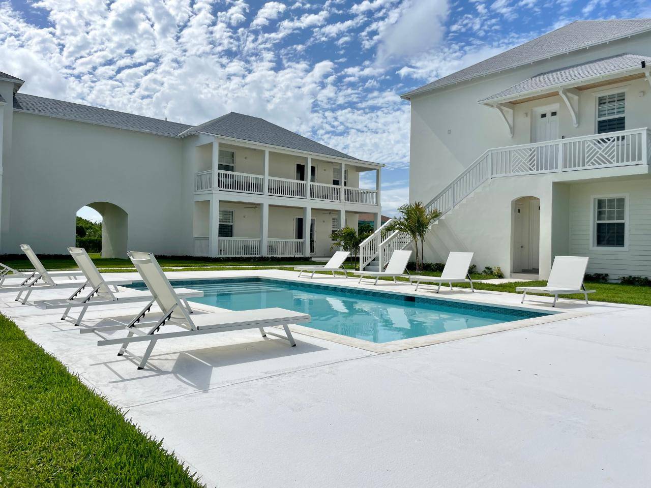 GALLEON BAY PALM CAY Condo New-Providence
