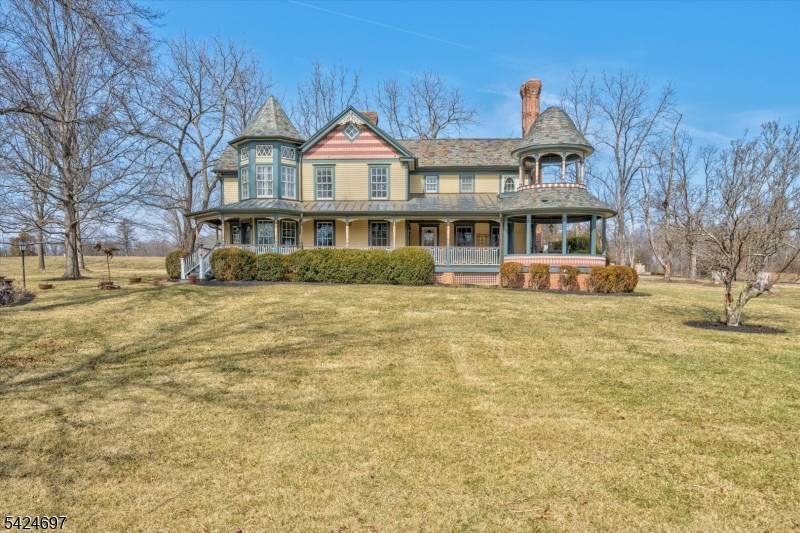 Elegant Victorian overlooking rolling fields and pastures on a private horse farm in the heart of Bedminster.