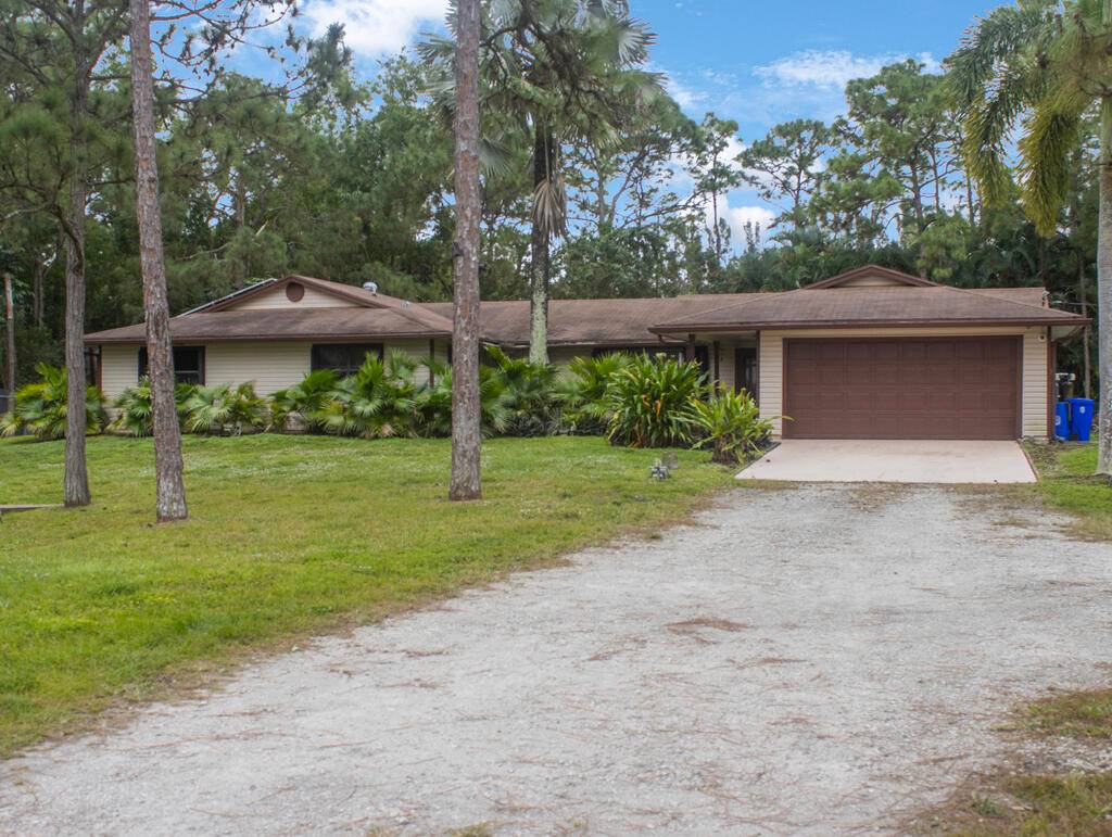 If you're looking for a rental paradise here it is !