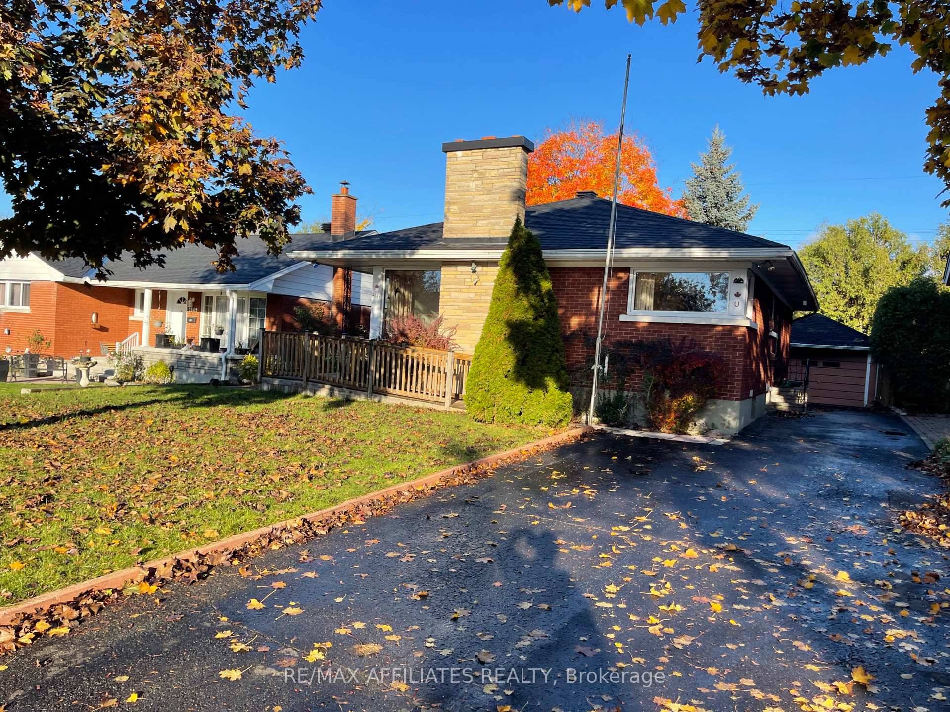 Professionally renovated, legal lower unit featuring 2 bedrooms amp ; 1 bathroom.