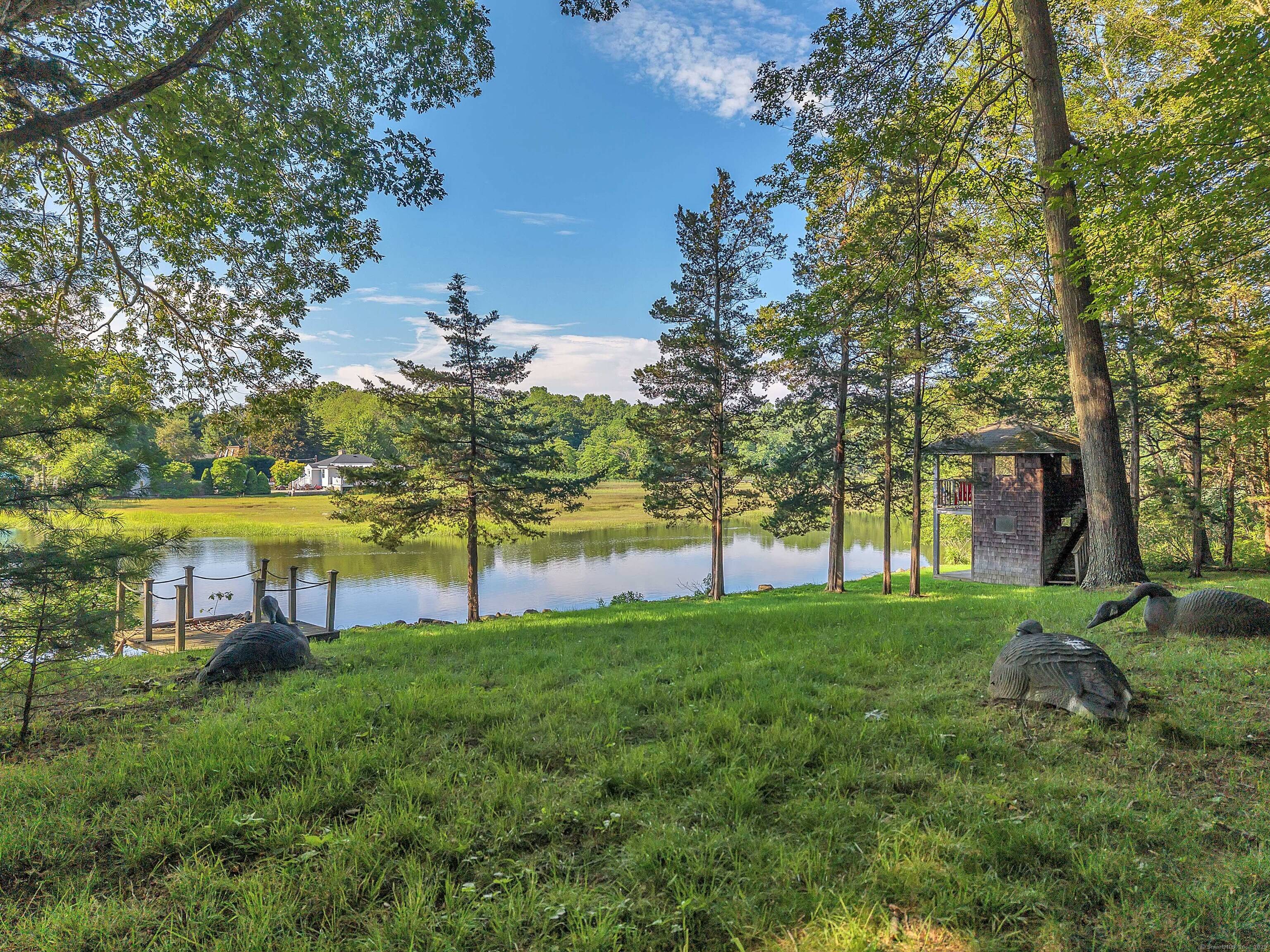Very special offering 3. 39 acres with substantial frontage on the Menunketesuck River and direct access to Long Island Sound.