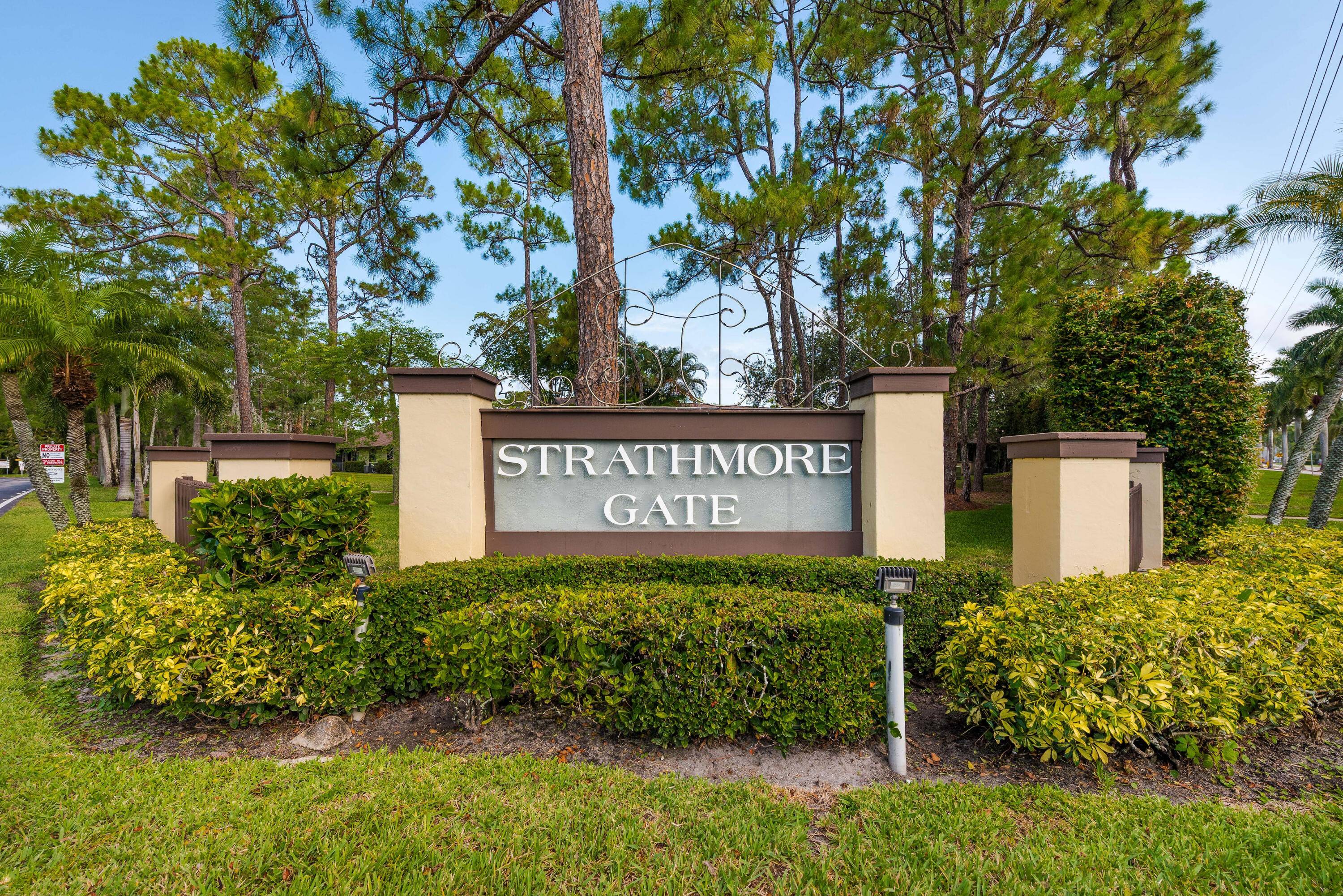 Discover the perfect blend of style and comfort in this desirable 3 bedroom convertible end unit villa.
