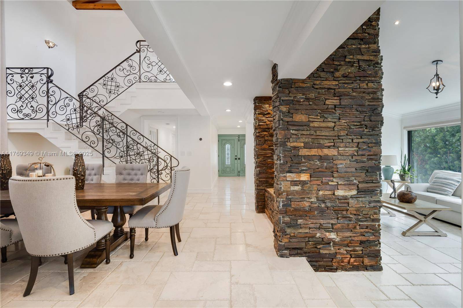 Seller motivated ! ! ! Stunning 2 story home in Normandy Isles !