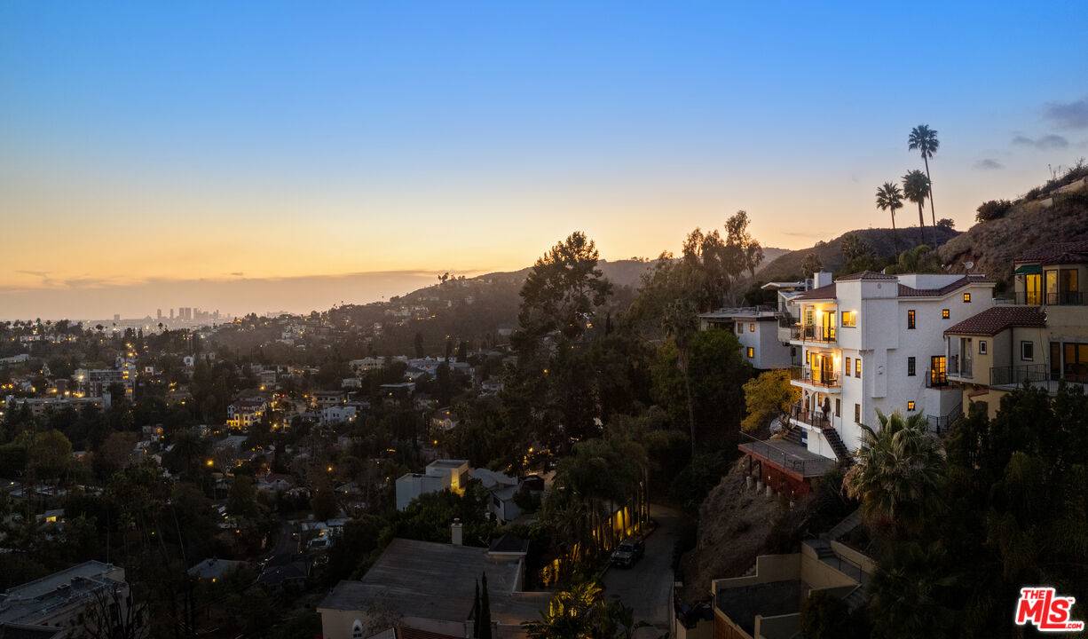 6420 Quebec Dr 4BR Hollywood Hills East La