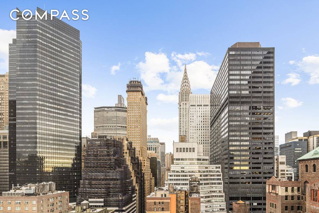 A GEM IN THE SKY DIRECT VIEWS OF THE CHRYSLER BUILDING !