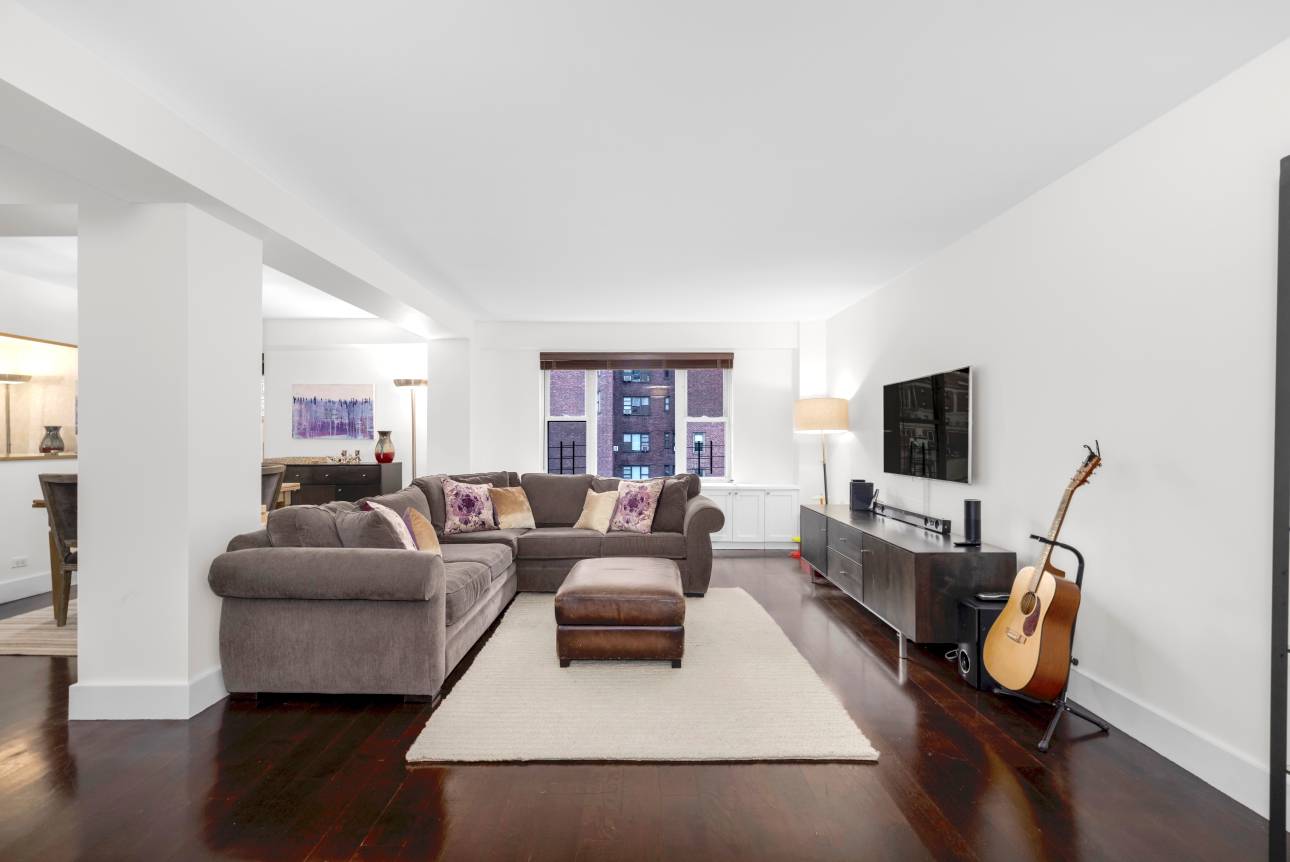 310 Lexington Avenue Co Op 24 Hour Doorman Pets welcomed with board approval under 40lbs Pieds a terre, co purchasing and guarantors allowed with board approval Washer dryer could be ...
