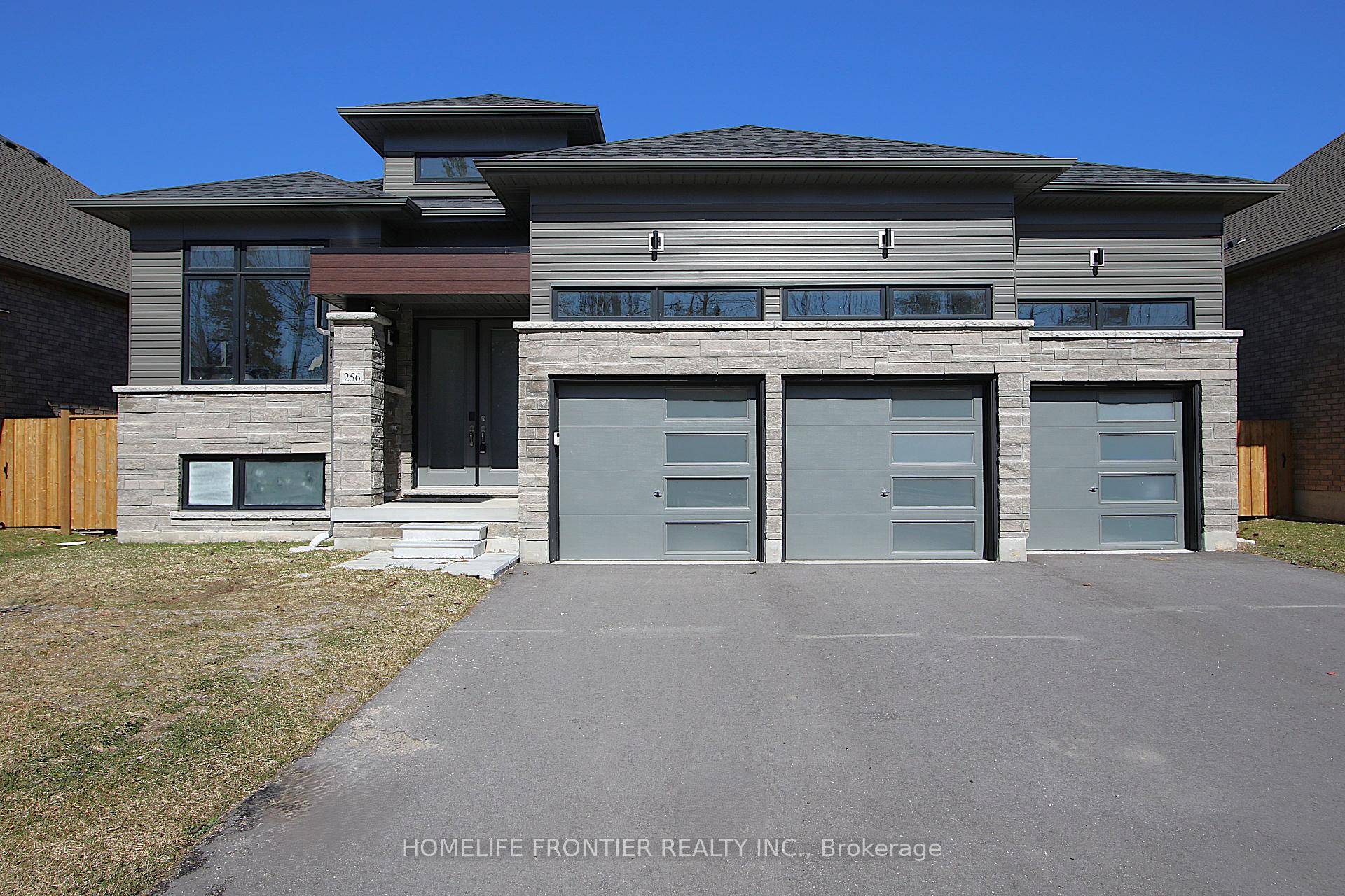 Welcome to your Dream Bungalow Sitting on a 60' Pool Size Lot Backing onto a Park.