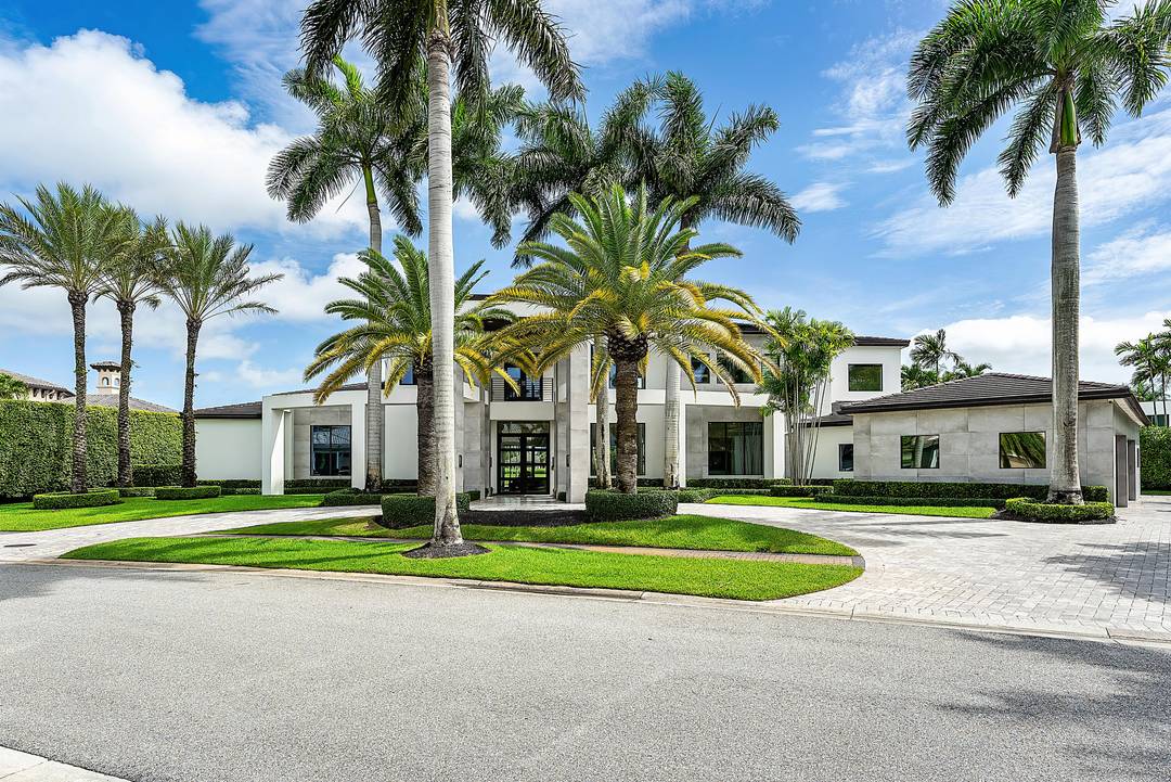 Style, space, and function come together to create perfection in this unparalleled custom built estate located on a private, quiet, oversized one half acre lot in St Andrew's Country Club.