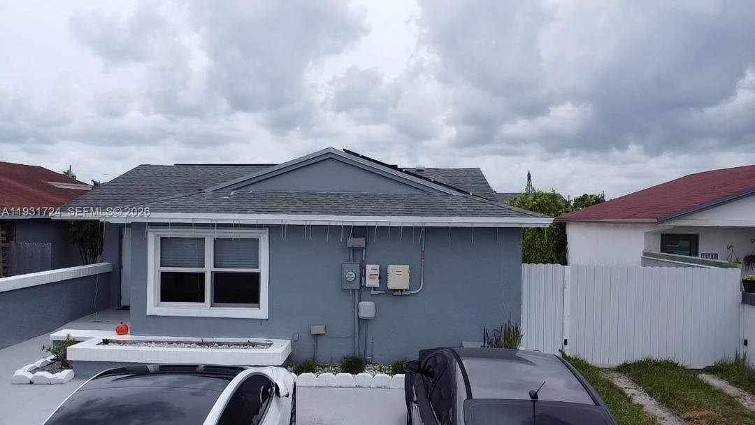 ! ! ! Act quickly, homes like this rarely stay on the market !