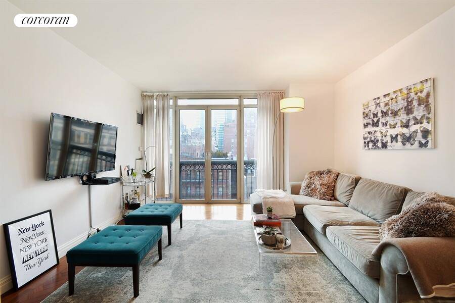 Snap up this wonderful opportunity to purchase a turn key one bedroom, with one and a half baths, at The Grand Beekman Condominium.