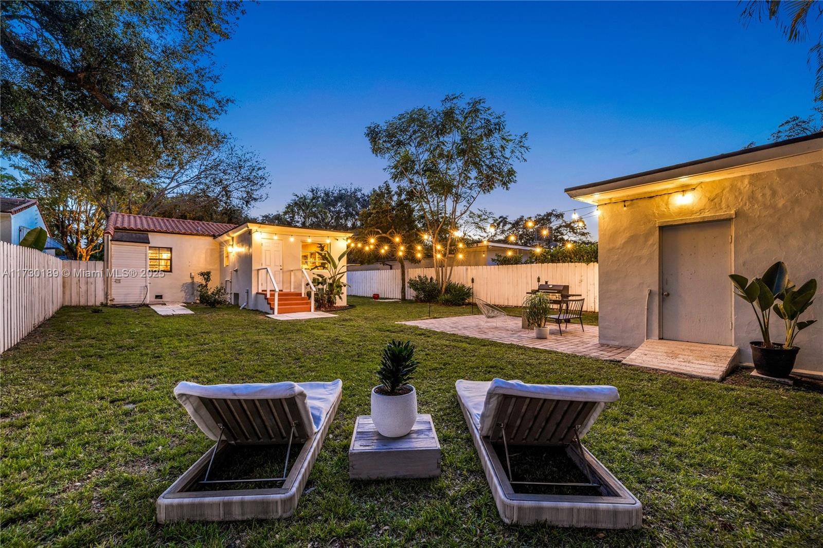 This might be the cutest home in El Portal !