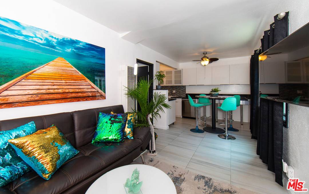 415   Rose Ave 2BR Marina Del Rey La