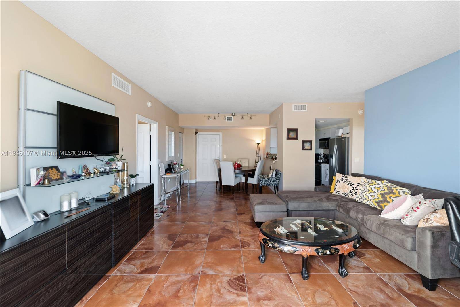 Spacious 2 Bedroom Condo in Prime Location Mediterranea Building with amazing views of downtown Miami from this 16th floor unit.