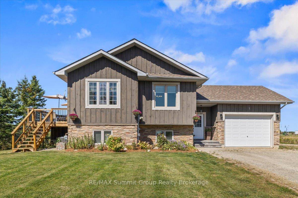 Designed for everyday life, with extra space for family gatherings and special moments.