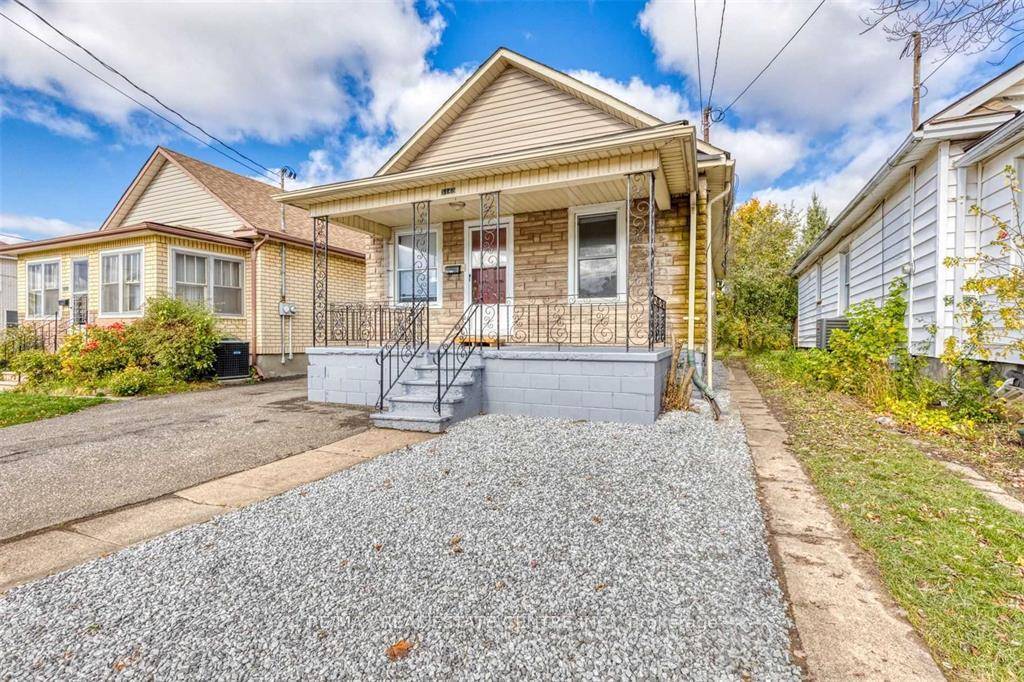 Beautiful Main House Unit for Rent, Available for Immediate Occupancy.