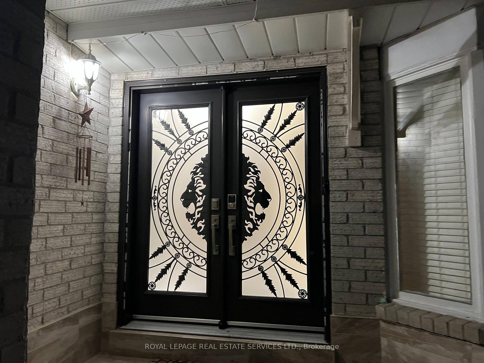 We Found You great value and location Large 5 bedroom Detached home with a 3 Full Bathroom Features D D Entry, Sep Living Rm, Sep Family Rm and Formal Dining ...